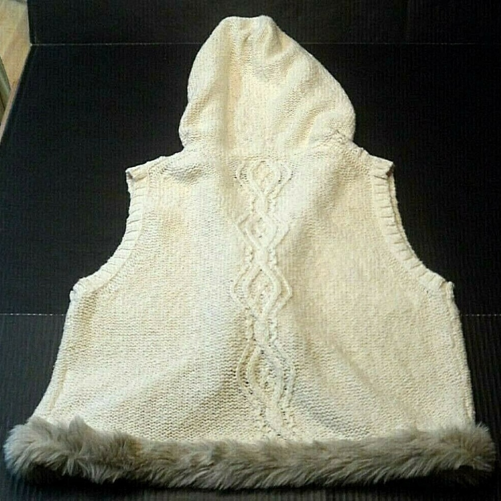 Old Navy Women's Hooded Sweater Vest Faux Fur Trim - Picture 6 of 6